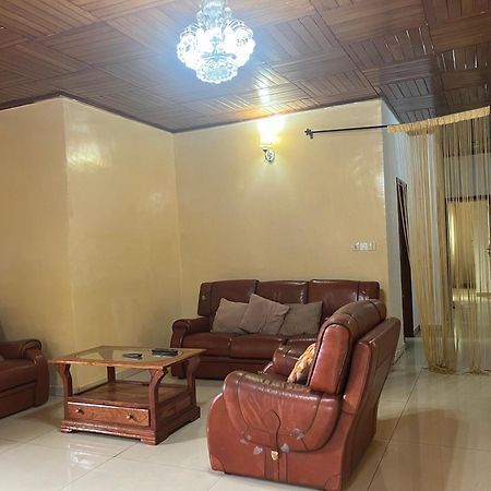 Appartement Moderne De 120M2, Dote De Cameras De Surveillance, Quartier Residentiel, Nkomo Maetur, Yaoundé Exterior foto